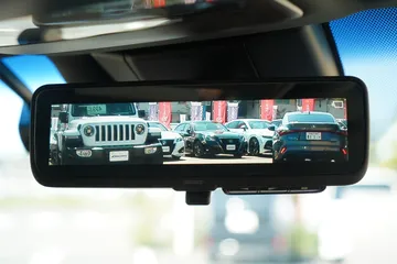 トヨタ クラウンハイブリッド Ｇ：メーカーオプションのセーフティパッケージプラスのデジタルインナーミラー装備