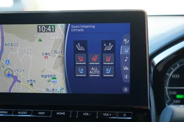 トヨタ クラウンハイブリッド Ｇ：運転席・助手席にはシートヒーター・ベンチレーション装備