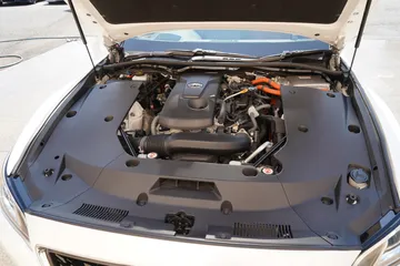 トヨタ クラウンハイブリッド Ｇ：保証項目４１０項目以上（輸入車は３１０項目以上）のバンガード自社保証を、お求めやすい価格でご用意しております